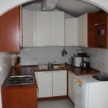 Apartman Moderne Dachgeschosswohnung Mit Kleiner Terrasse In Zentraler Lage *